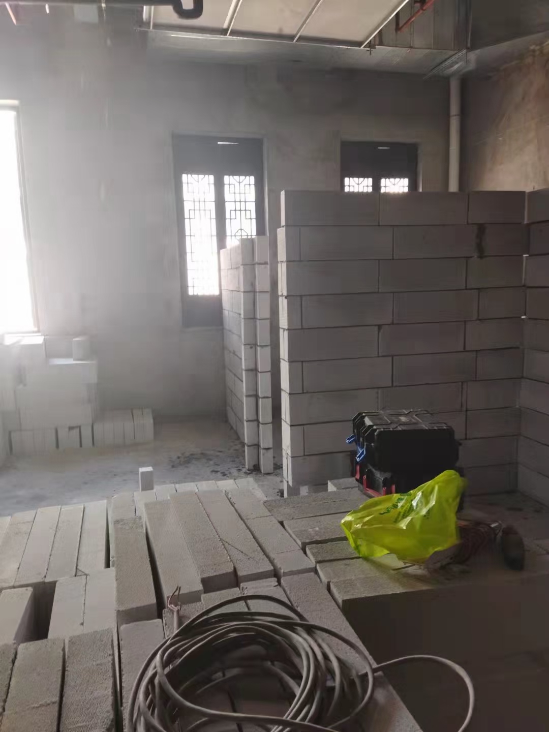 加气砖隔墙施工现场参考